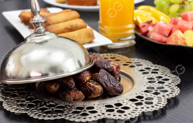 ومكانة التمر في رمضان.jpg ومكانة التمر في رمضان.jpg