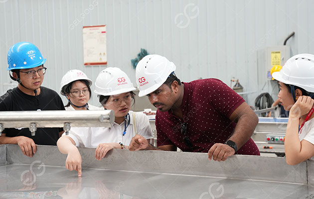 خط تجهيز التمور.jpg خط تجهيز التمور.jpg